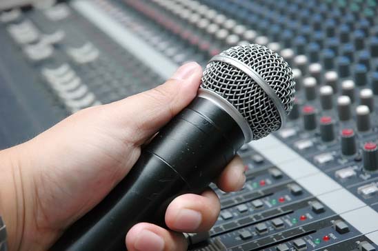 How to Record a Song & Get Heard – Part 4: Six Amazing Studio Microphones